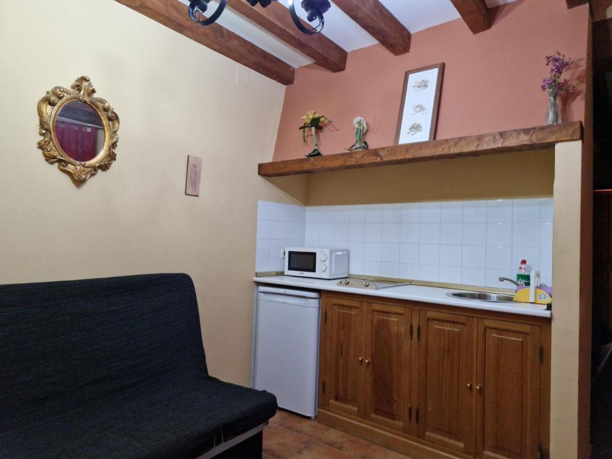Hostal La Plata オロペサ エクステリア 写真