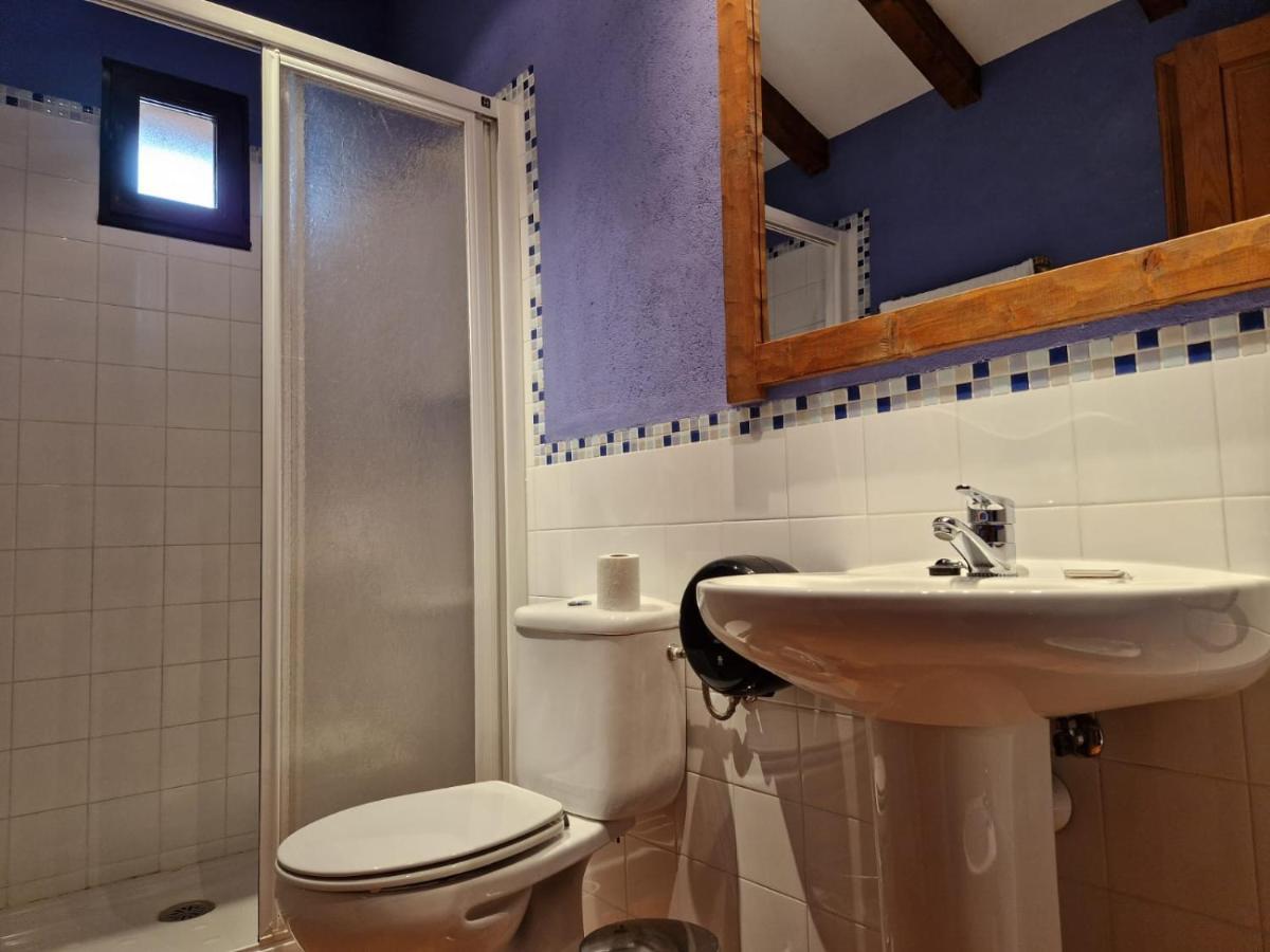 Hostal La Plata オロペサ エクステリア 写真