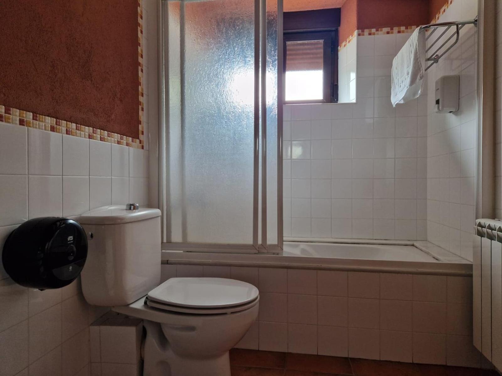 Hostal La Plata オロペサ エクステリア 写真